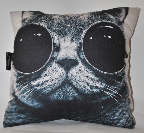 786318ecdfc3589b8843bd99ccff501b