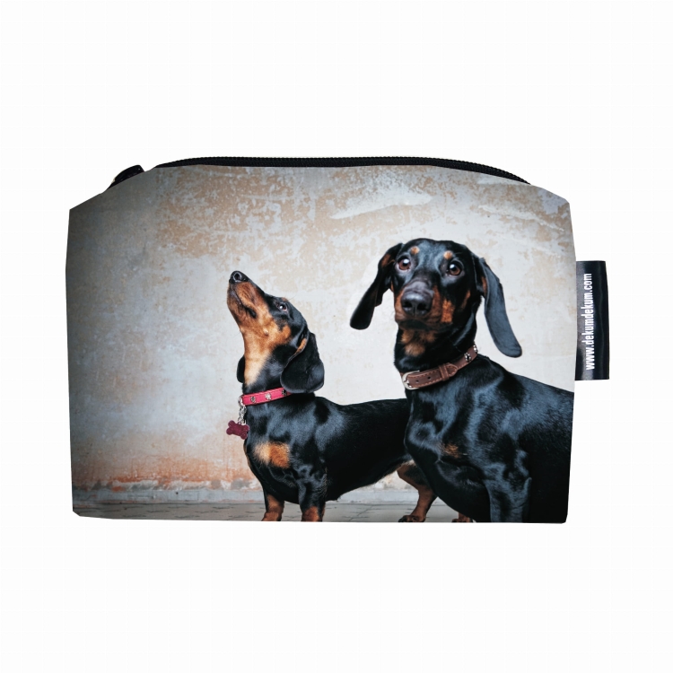 kosemtyczka jamniki dwa czarne.jpg