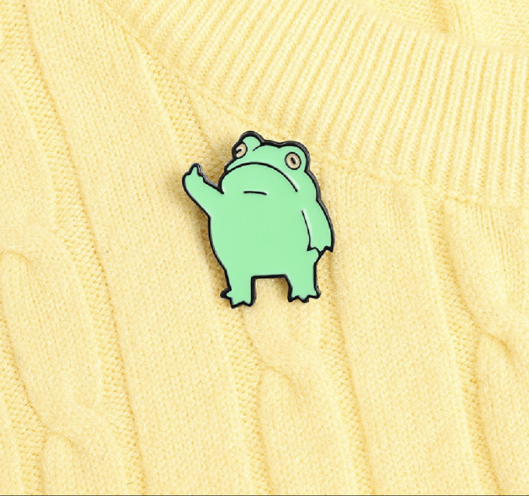 przypinka zabka fuck .png